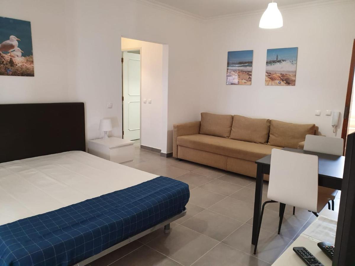 Varandas Do Mar 3- Remodelado, Wifi, 150Mt Praia Quarteira Exterior photo
